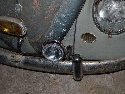 Distanzplatte mit Halter Zusatzscheinwerfer Stoßstange für VW Käfer bis 67