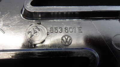 &quot;VW&quot; Emblem Zeichen VW Bus T2 T2b 73-79 NOS Chrom